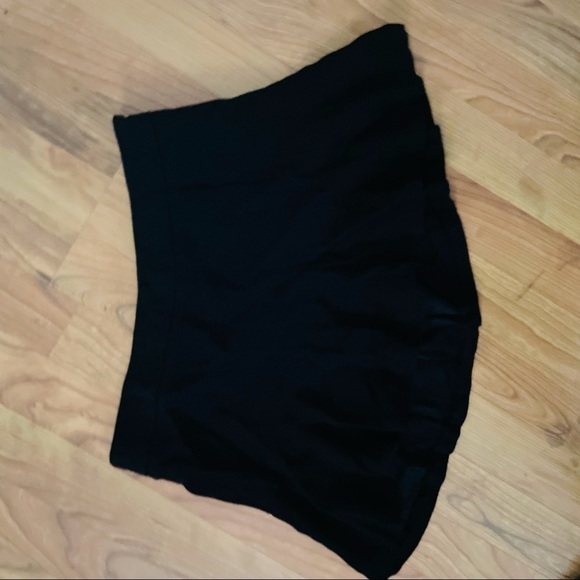 Zara black hi rise flounce shorts - Picture 5 of 5
